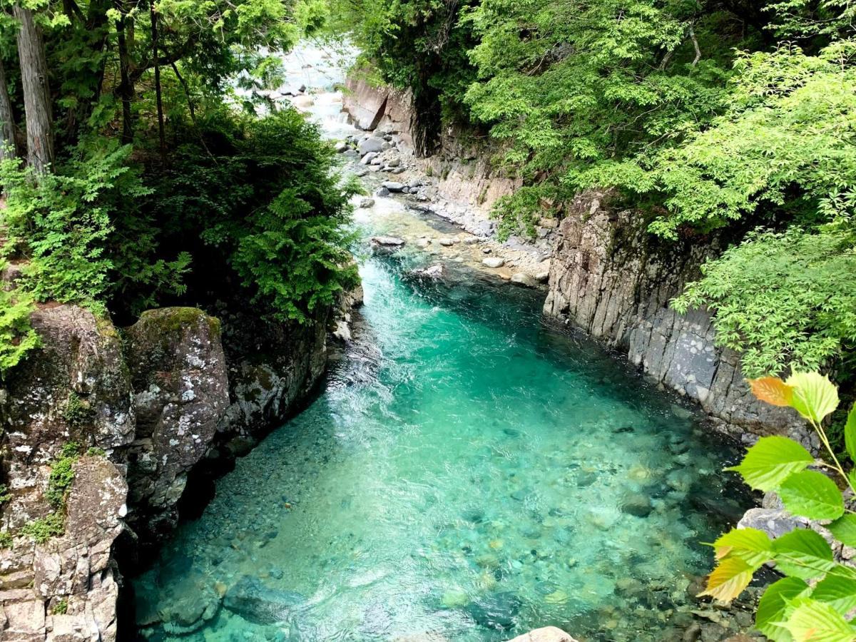 Отель 阿寺温泉 フォレスパ木曽あてら荘 Okuwa Экстерьер фото