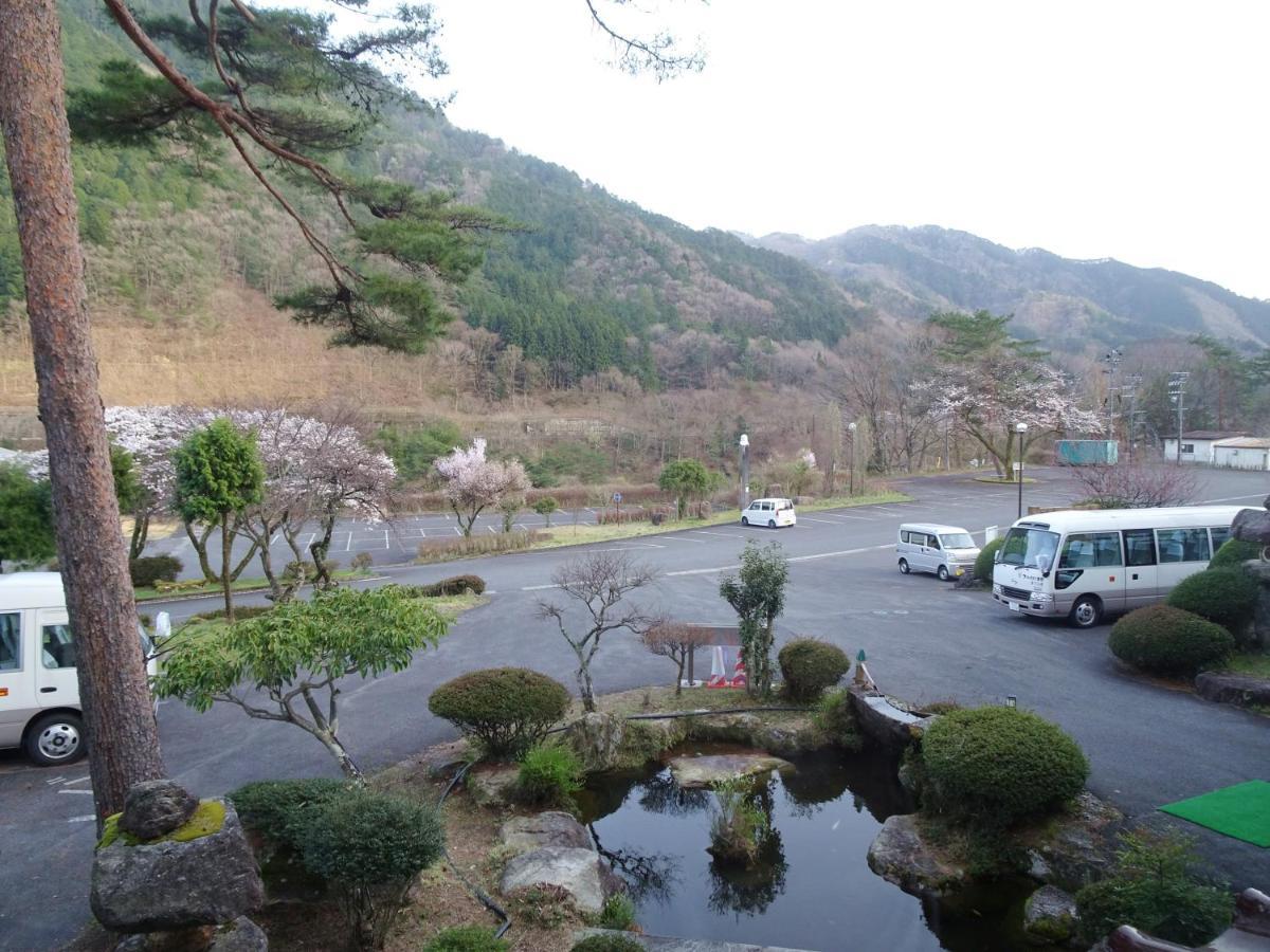 Отель 阿寺温泉 フォレスパ木曽あてら荘 Okuwa Экстерьер фото